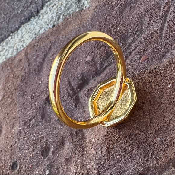 Vermeil Floral Signet Ring - Picture 4 of 6